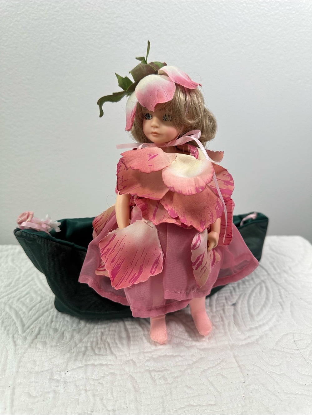Vintage Robin Woods Thumbelina Doll w Box Tag Floral Outfit USA